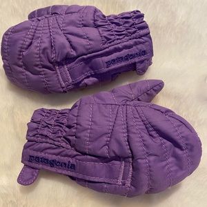 Patagonia Mittens 3/6 month